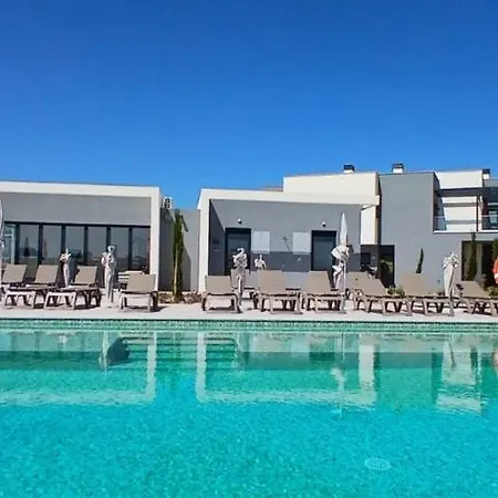 Pestana Valley Nature Village 4* Carvoeira
