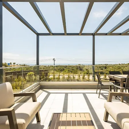 Hotel Pestana Valley Nature Village 4*